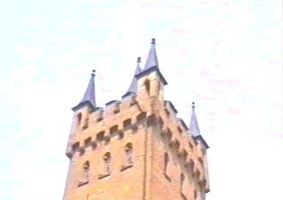 c208.jpg (12938 bytes)